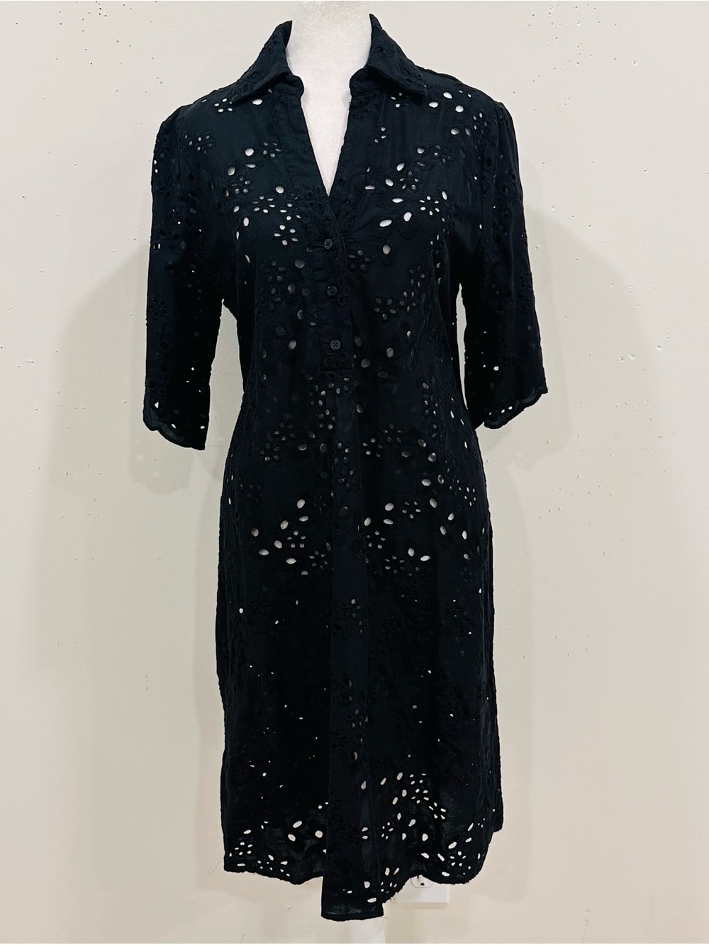Black Label by Chico's Black Eyelet Lace Midi Shirt Dress Size S No Liner